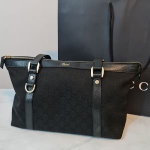 AUTHENTIC GUCCI BLACK LEATHER AND GG CANVAS HANDBAG🌸ON SALE!!